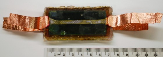 Biohybrid solar cell