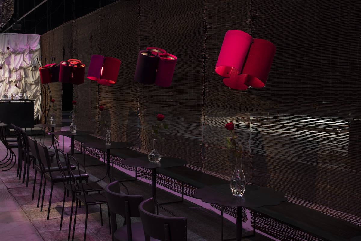 Rote Filzlampen von Jonas Bohlin auf der Stockholm Furniture Fair