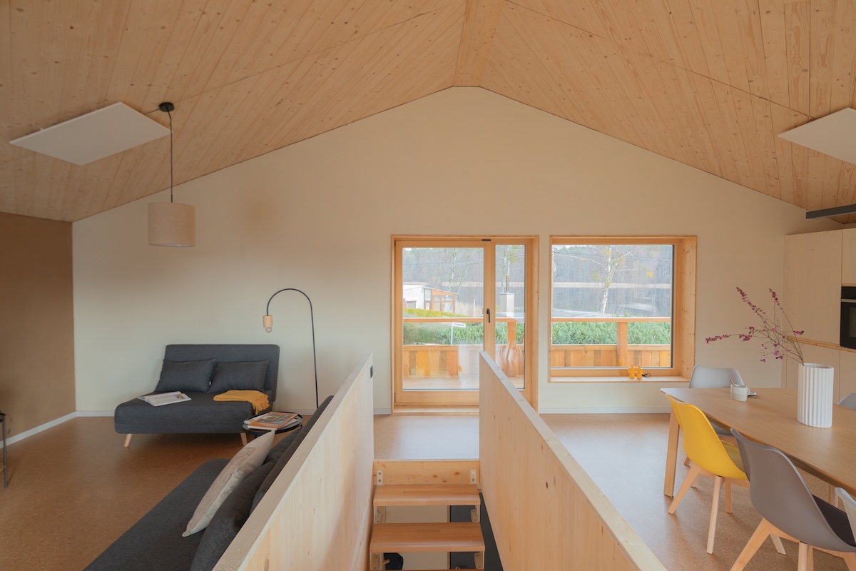 Innenarchitektur Haus aus Stroh, Lehm und Holz